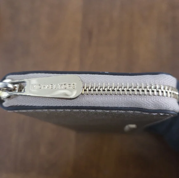 Michael Kors Metallic Gold Wallet - Picture 5 of 8